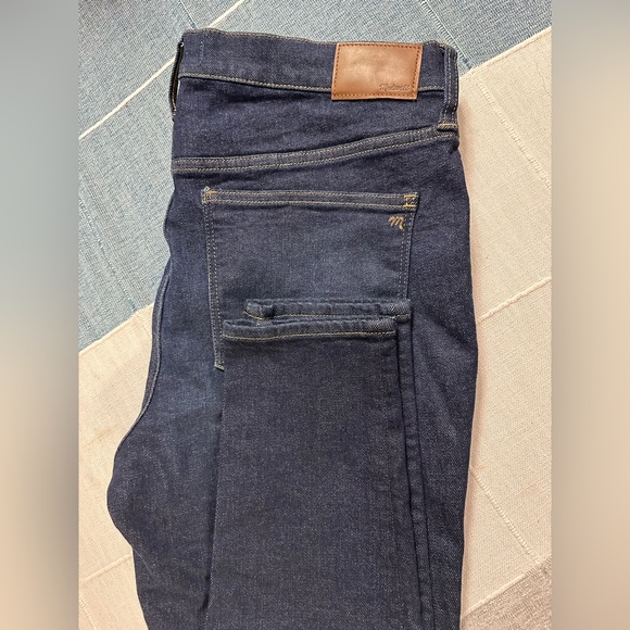 Madewell 9” Mid-Rise Skinny Jeans in Orland Wash- TENCEL Denim Edition - Picture 4 of 12